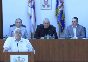 Zdravković traži hitnu sednicu Skupštine zbog bezbednosti jezera Barje