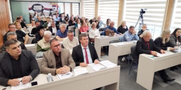 Neće biti referenduma o radovima na obali Vlasine, jer opština nije nadležna, zaključili odbornici