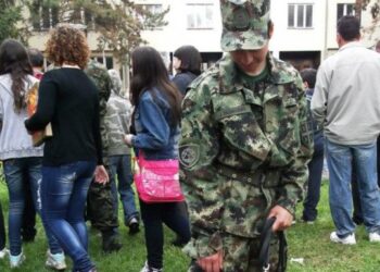 Vojska Srbije i NSZ organizuju sajam na nezavršenom gradskom trgu – informacije o školovanju i poslu