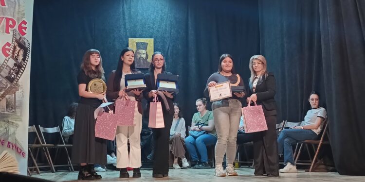 Najbolji besednici u čast Vladike Nikolaja Velimirovića su učenice Umetničke i Medicinske škole u Leskovcu