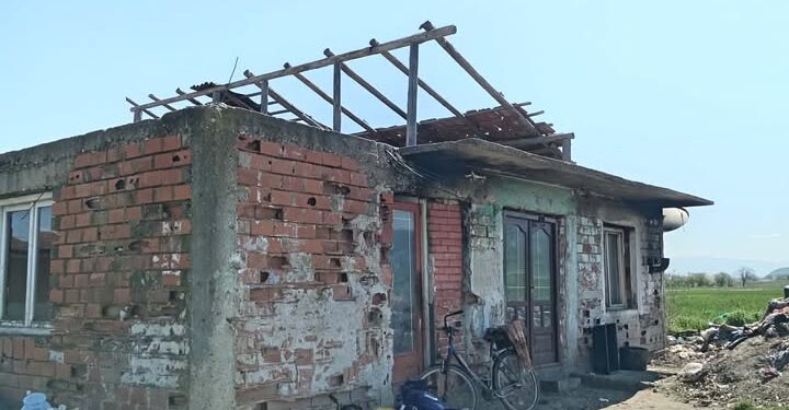 Petoro dece, odlični đaci, a žive u nehumanim uslovima: Hajde da pomognemo porodici Čalavić iz Brestovca