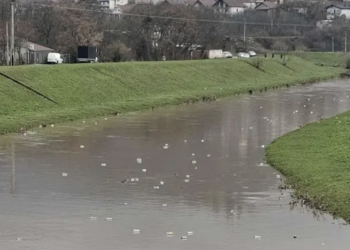 U Prokuplju raste nivo reke Toplice