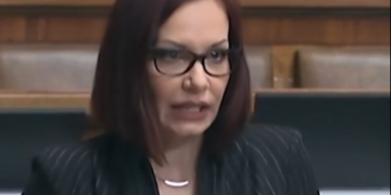 Jelena Spirić u Skupštini Srbije optužila vlast za „legalizaciju pljačke“ kroz izmene zakona