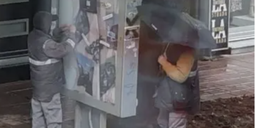 Uklanjaju nalepnice „Studenti pobeđuju“ po kiši: Kome smetaju poruke?