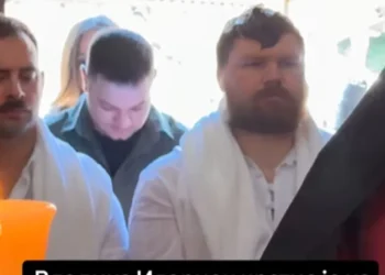 Dvojica američkih vojnika, juče u manastiru Draganac, prešli u pravoslavlje: Postali Sava i Simeon