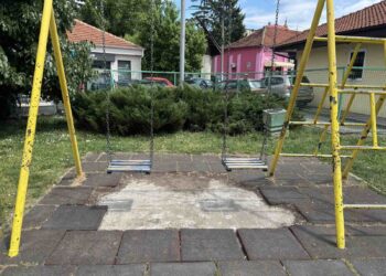 Čiji je naš „Žuti park“ u centru Leskovca: Kad neće niko, urediće ga roditelji dece iz vrtića „1001 radost“