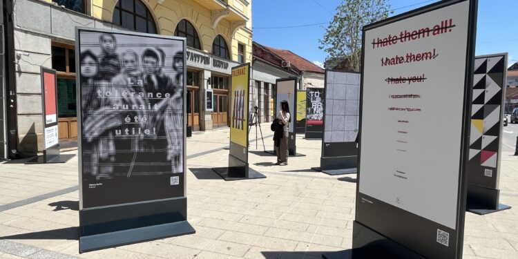 Otvorena izložba „Tolerancija“ u Leskovcu: Poruke solidarnosti i dijaloga na platou LKC-a