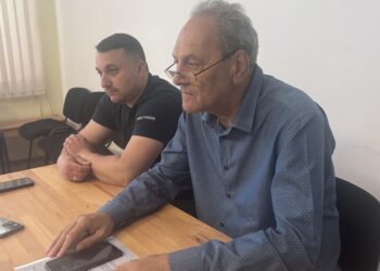 Cakić: Tužba protiv bivšeg gradonačelnika pokušaj zaštite „Benefarma“, a ne borbe protiv korupcije