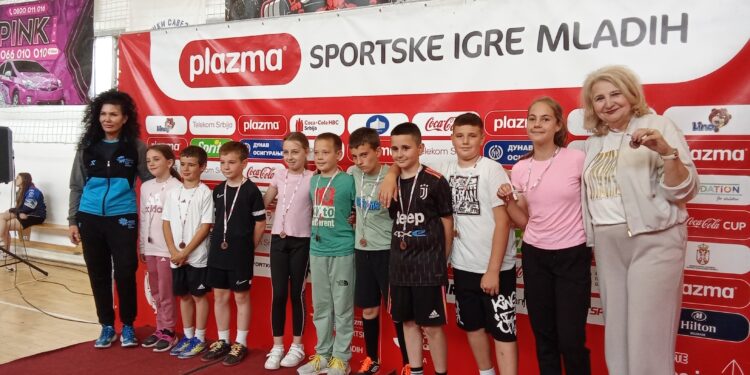 „Milutincima“ dve medalje na takmičenju u igri iz prošlog veka
