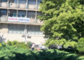 Leskovačka Osmospratnica: Hram administracije ili stranački bilbord?