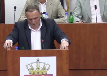 Opozicija iznela teške optužbe, gradonačelnik naredio ostavku direktora JKP „Grdelica“ – VIDEO