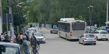 Drama u Grdelici: Mladić skočio sa mosta u Južnu Moravu, policija traga za telom