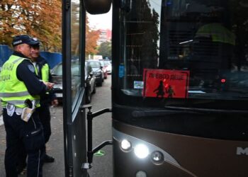 Kontrola organizovanog prevoza dece: Dva vozača pod dejstvom alkohola, 7 autobusa isključeno iz saobraćaja