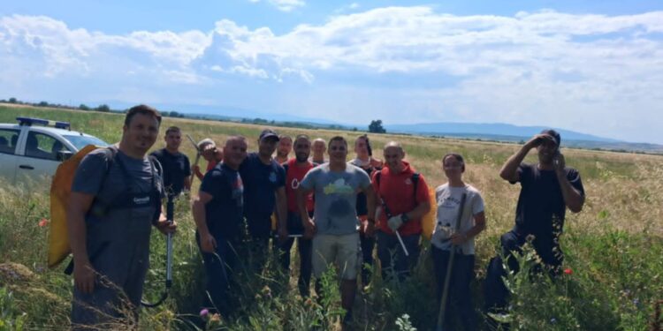 Instant vatreno krštenje: 16 momaka i devojaka odmah po završenoj obuci intervenisalo na požaru u Brestovcu