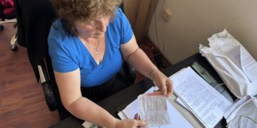 Leskovčanka podnela krivičnu prijavu protiv troje izvršitelja: „Posle deset godina traže skoro 4.000 evra, a nikada nisam dobila rešenje“