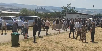 Sud u Prištini osudio učesnike Vidovdana na Gazimestanu: Sledi zabrana ulaska na Kosovo i kazna od 700 evra