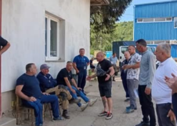 Radnici ne odustaju od štrajka: „Danima nas varate!“