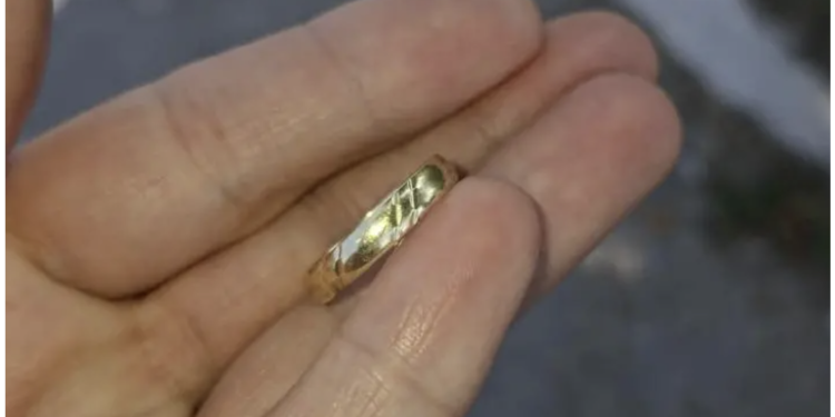 Poštenje koje vraća veru u ljude: Burma sa posebnom pričom i vrednošću većom od zlata vraćena vlasnici