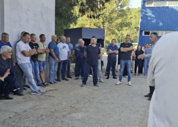 Radnici Vodovoda stupili u štrajk: Traže ostavku v.d. direktora zbog kašnjenja plata