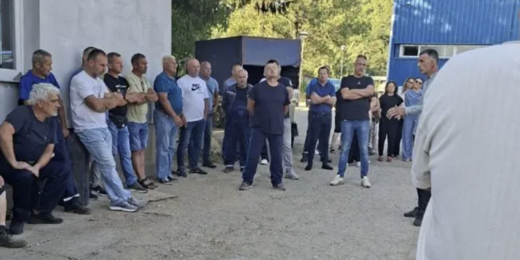 Radnici Vodovoda stupili u štrajk: Traže ostavku v.d. direktora zbog kašnjenja plata