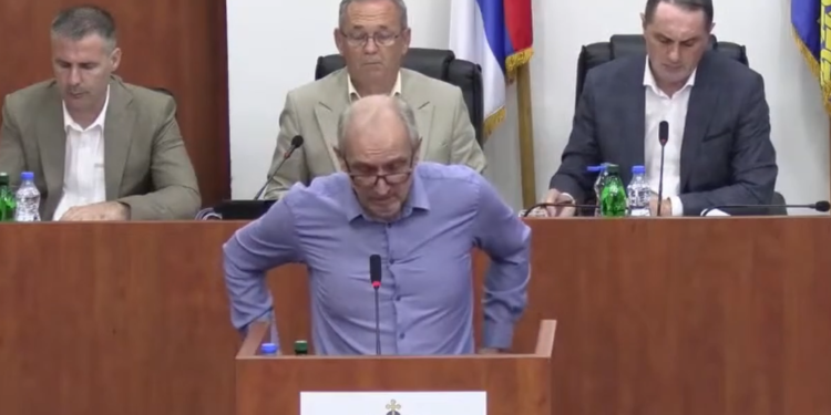Pupica ponovo obmanuo javnost: Tvrdio da je osuđen zbog sedam kilograma duvana, presuda pokazuje da je priznao šverc više od 1,6 tona
