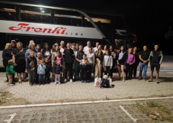 Tridesetoro dece iz hraniteljskih porodica iz Leskovca otputovalo na letovanje u Grčku