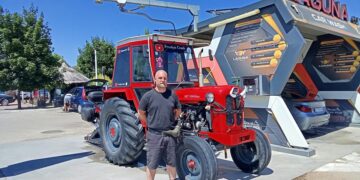 Na put oko sveta u traktoru IMT: Ivan Frančina stigao u Leskovac