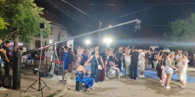 Blokirali tri ulice u Leskovcu zbog svadbenog veselja: Policija primila desetak prijava građana