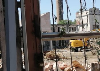 Posle višegodišnjeg propadanja, počelo raščišćavanje kompleksa „Kosta Stamenković“