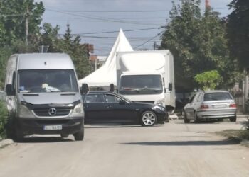 Šator, pečenje i 600 zvanica na raskrsnici: Zbog veselja blokirane tri ulice, nadležni prebacuju odgovornost jedni na druge