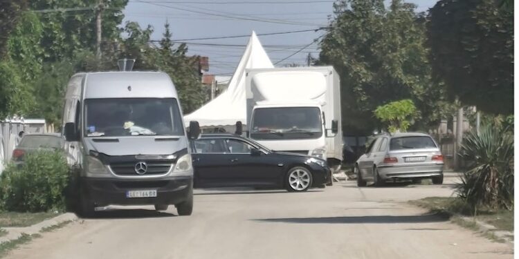 Šator, pečenje i 600 zvanica na raskrsnici: Zbog veselja blokirane tri ulice, nadležni prebacuju odgovornost jedni na druge