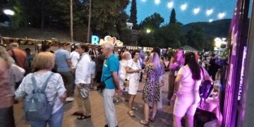 Četrdeset godina Vinskog bala: Vlasotince ponovo u znaku vina, tradicije i muzike
