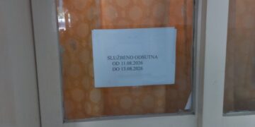Ko radi u Domu kulture u Vučju? Meštanka tvrdi da danas u podne nije bilo nijednog zaposlenog