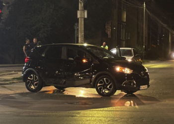 Udes u Radničkom naselju, sudarili se automobili niških i leskovačkih tablica