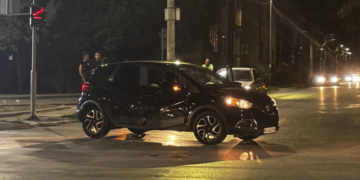 Udes u Radničkom naselju, sudarili se automobili niških i leskovačkih tablica