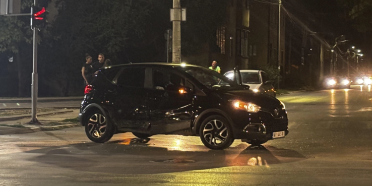 Udes u Radničkom naselju, sudarili se automobili niških i leskovačkih tablica