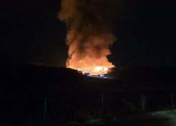 Požar na deponiji Željkovac je pod kontrolom, u toku dogašavanje vatre