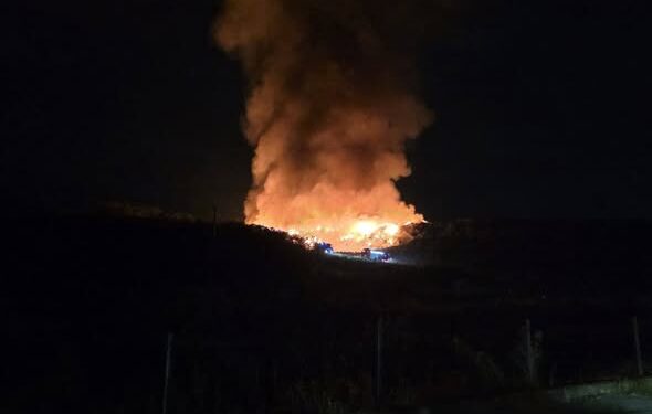 Požar na deponiji Željkovac je pod kontrolom, u toku dogašavanje vatre