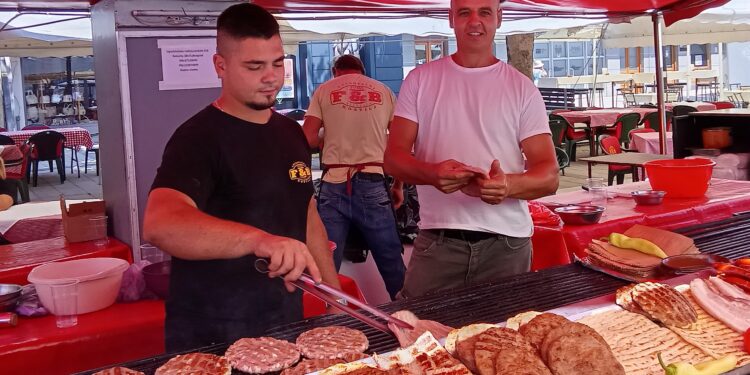 Obična pljeskavica 400-500, pečenje od 3 do 4.500 dinara: Leskovački voz sve kraći
