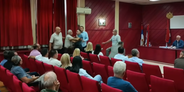 Umalo tuča na sednici skupštine, odbornici davali izjave u policiji – VIDEO