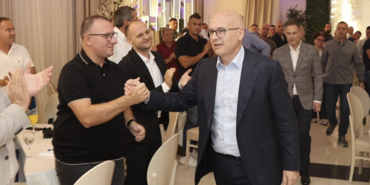 Vučević u Leskovcu razgovarao sa SNS članstvom: „Svako od nas može da obezbedi još pet ili deset glasova“