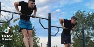 Mladi Leskovčani pozivaju sugrađane na humanost: Zgibovima i propadanjima skupljaju novac za Bogdana – VIDEO