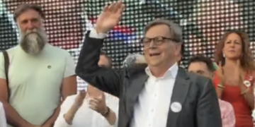 Tihomir Stanić danas razgovara sa Leskovčanima u centru grada