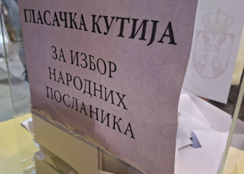 U Nišu do 10 sati glasao svaki peti birač, u Prokuplju izlaznost 16,5 odsto