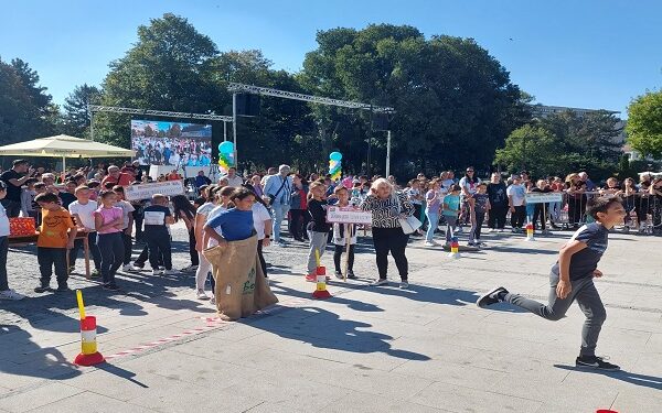 „Igre bez granica“ u ponedeljak na nezavršenom gradskom trgu u Leskovcu